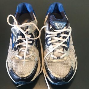 Brooks adrenaline GTS 13, us10